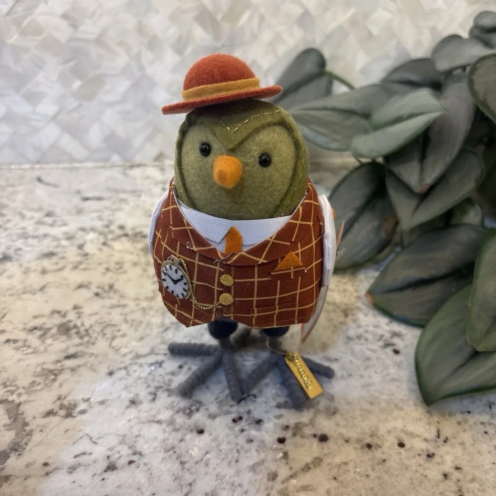 Target Hyde & EEK! Halloween Featherly Friends Set Of 7 Birds Holiday Decor
